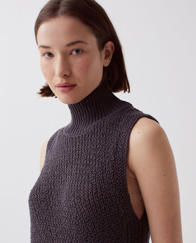 Sleeveless jumper I070 magnet gray