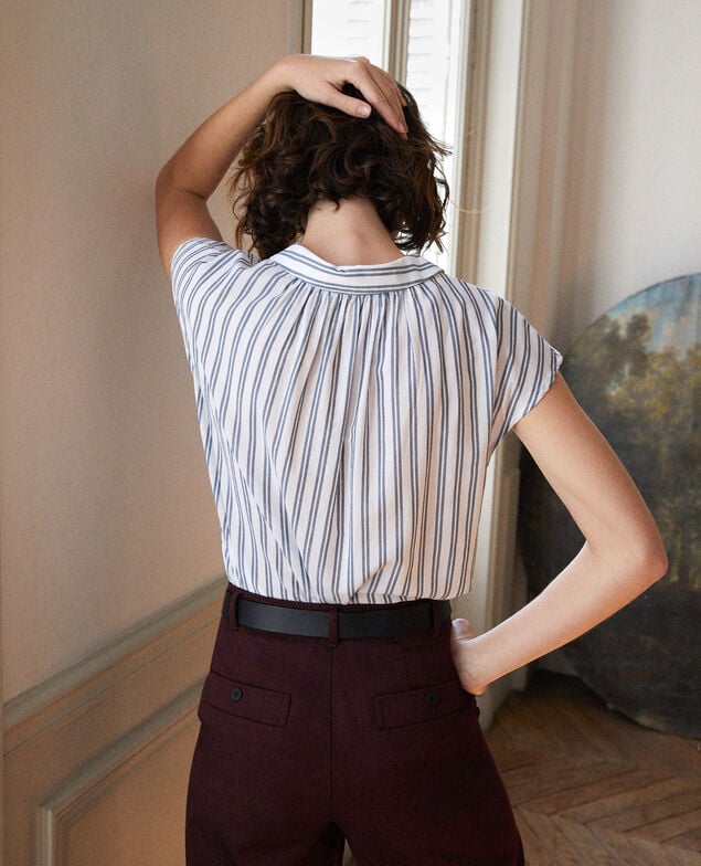 Shirt with round collar Blue