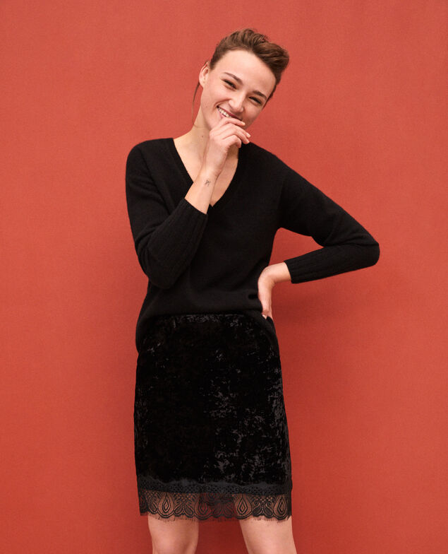 Velvet skirt with lace Black