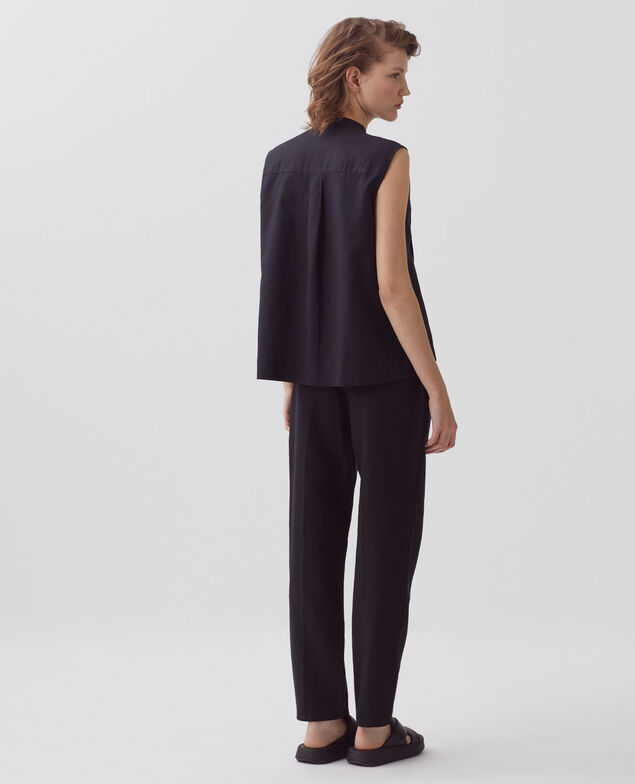 Sleeveless blouse H091 black beauty
