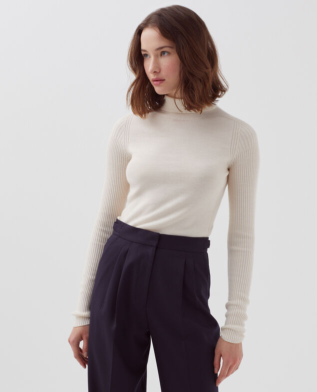 Slim fit merino wool jumper I307 ecru