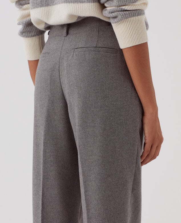 Straight wool trousers U060 gray