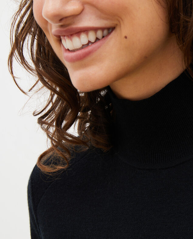 Turtleneck merino wool jumper Black beauty