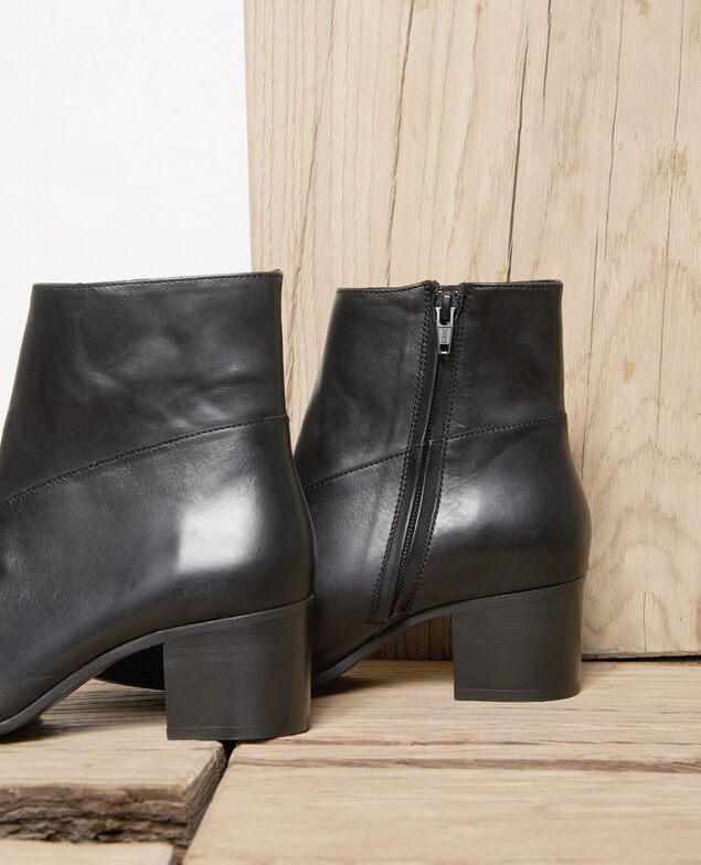 Black leather ankle boots Noir