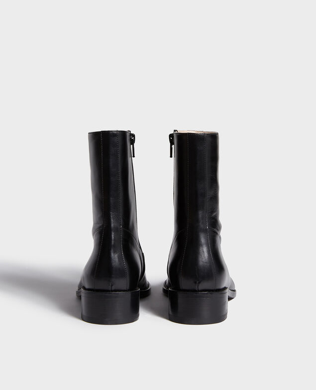 Fitted leather boots Black beauty