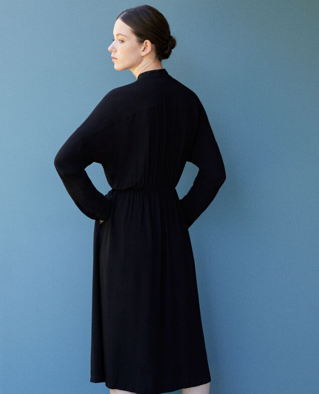 Mid-length dress Black