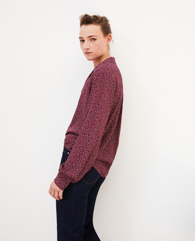 Deep neck shirt Red