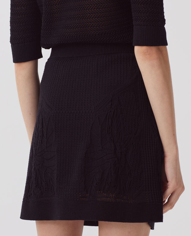 Floral crochet mini skirt H091 black beauty