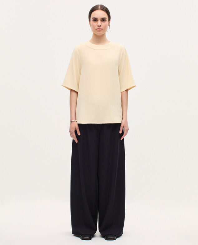 Silky crepe top K300 ecru beige