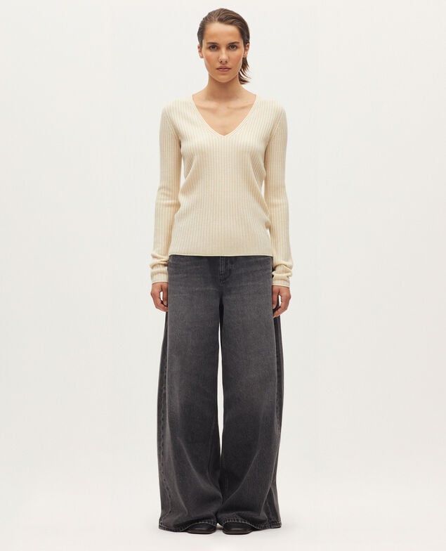 V-neck merino wool jumper K300 ecru beige