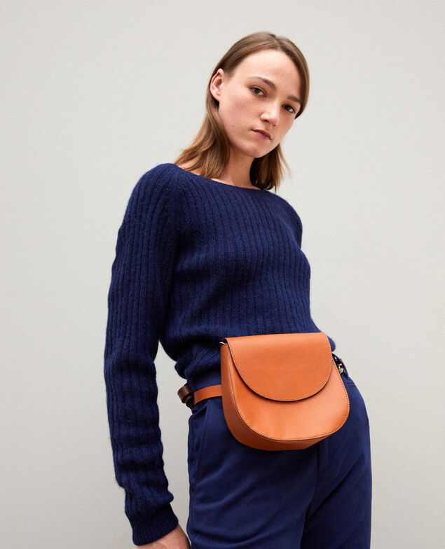 Messenger bag or belt bag Brown