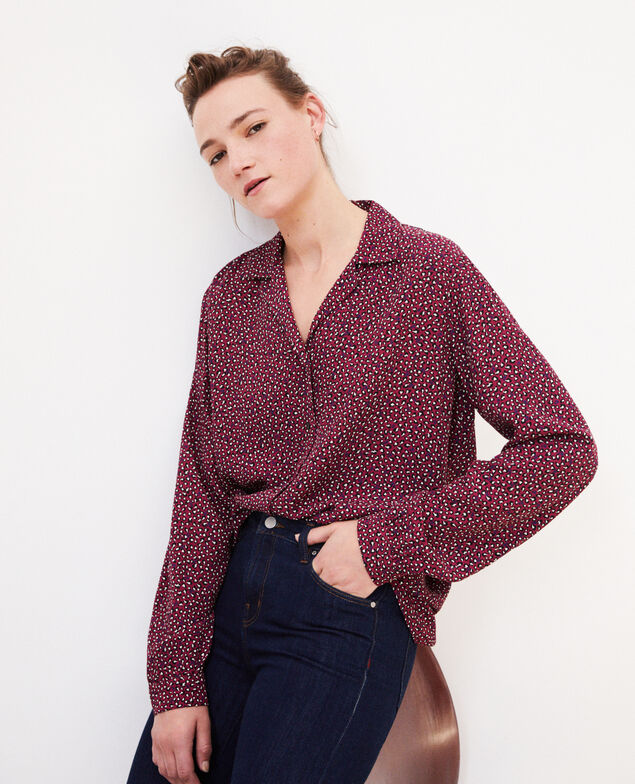 Deep neck shirt Red