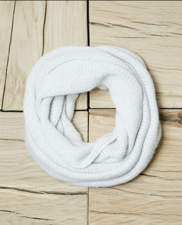 Chunky knit scarf White