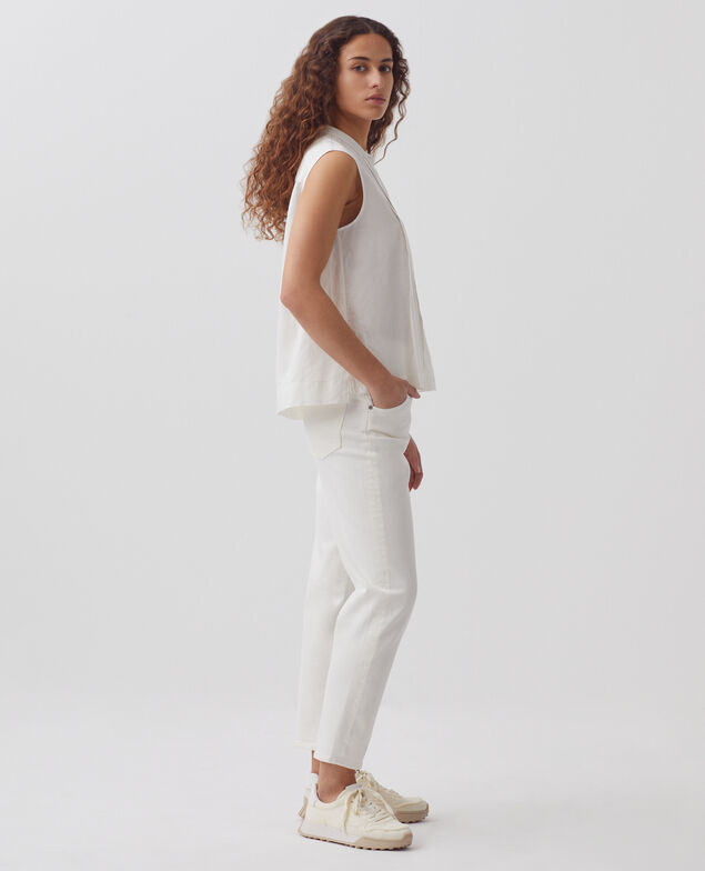 Sleeveless blouse H013 gardenia