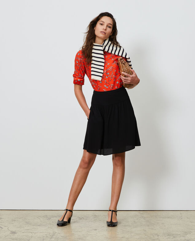 Floaty mini skirt Black beauty
