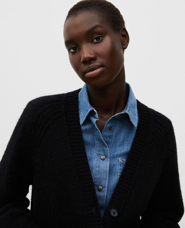 Oversize V-neck wool cardigan Black beauty