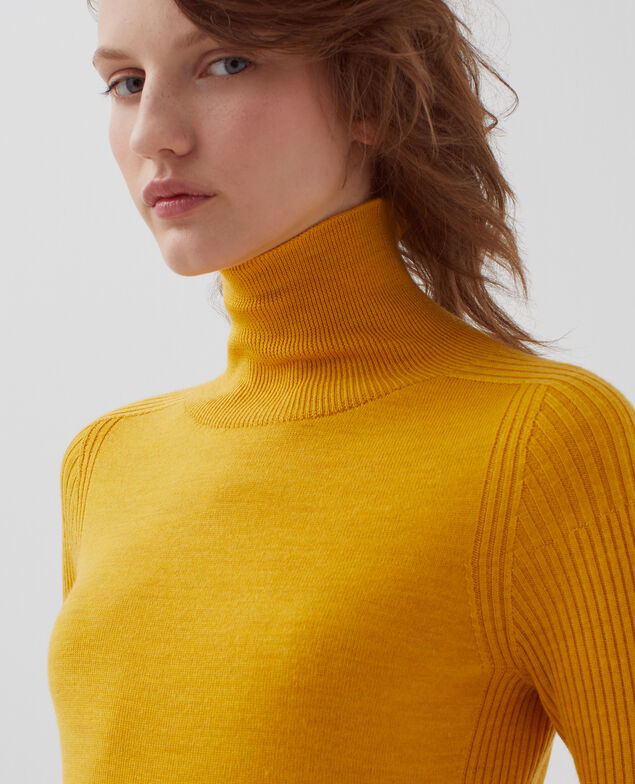 Slim fit merino wool jumper I470 sunset yellow