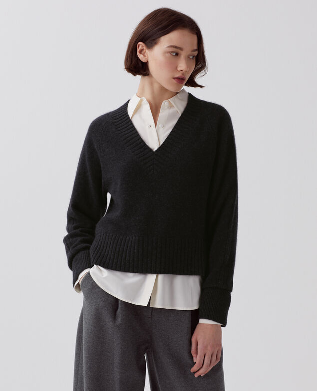 Cashmere V-neck jumper I080 moonless gray