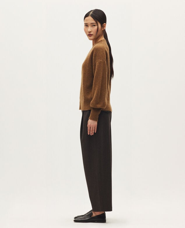 V-neck cashmere jumper K350 mel brown