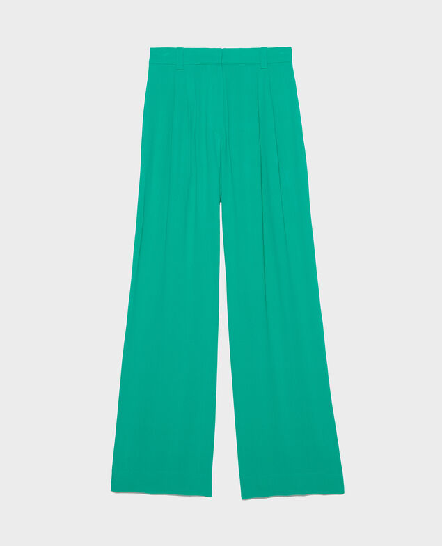 Wide and loose pleated trousers in viscose Golf green