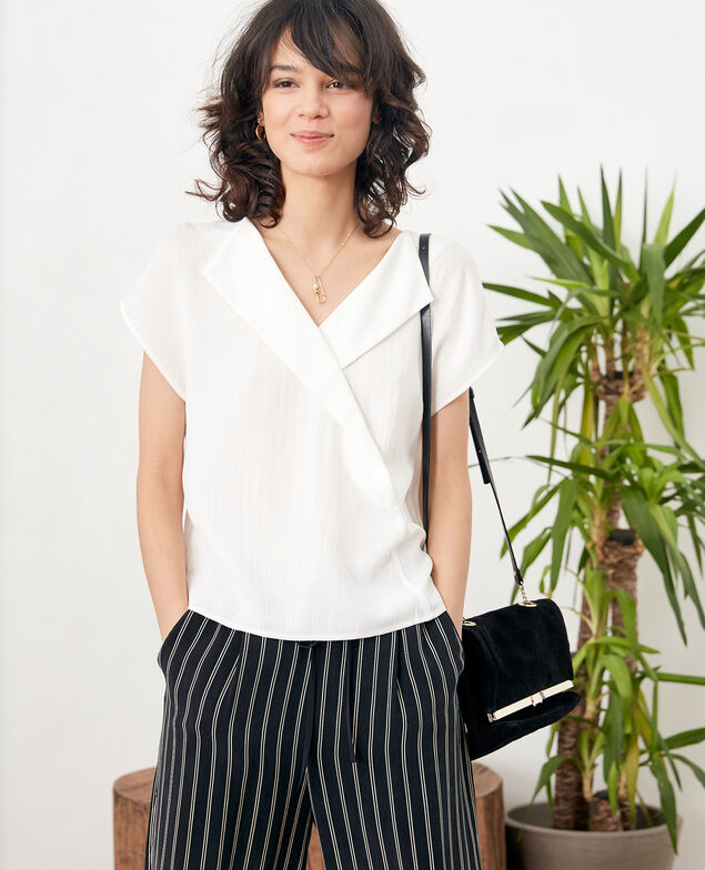 Top with low-cut back Off white