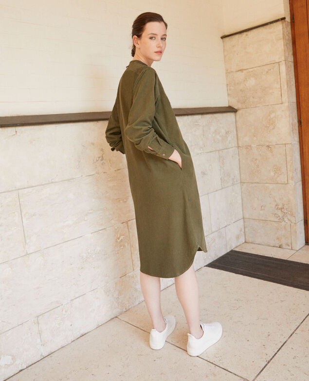 Velvet dress with mandarin collar Green