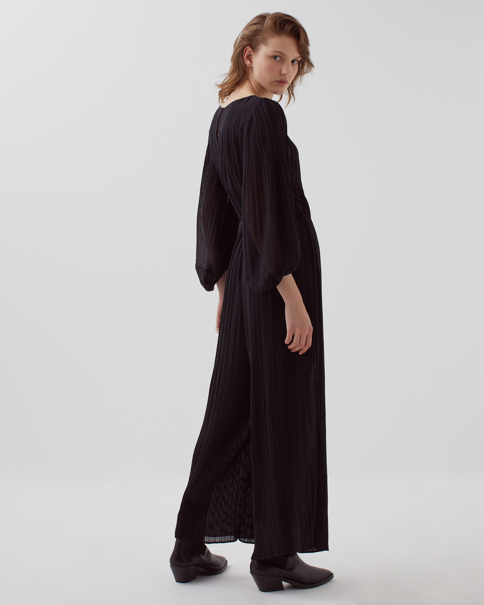 【国内配送】 beauty black playsuit Pleated - Cotonniers des Comptoir パンツ