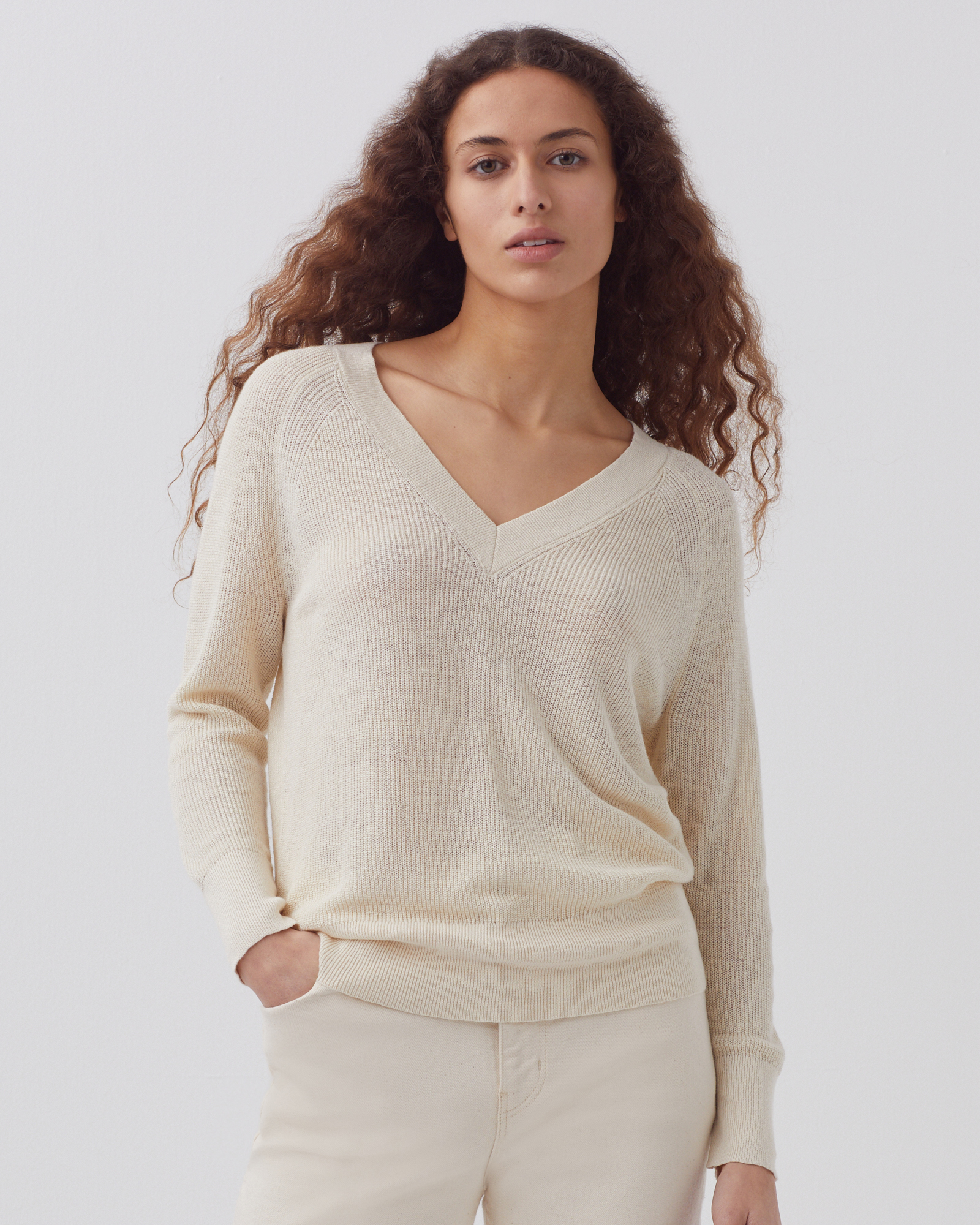 【MODERNIF】Lehman Linen V-Neck Knit Cotton Linen V Neck Knit – BASSIKE