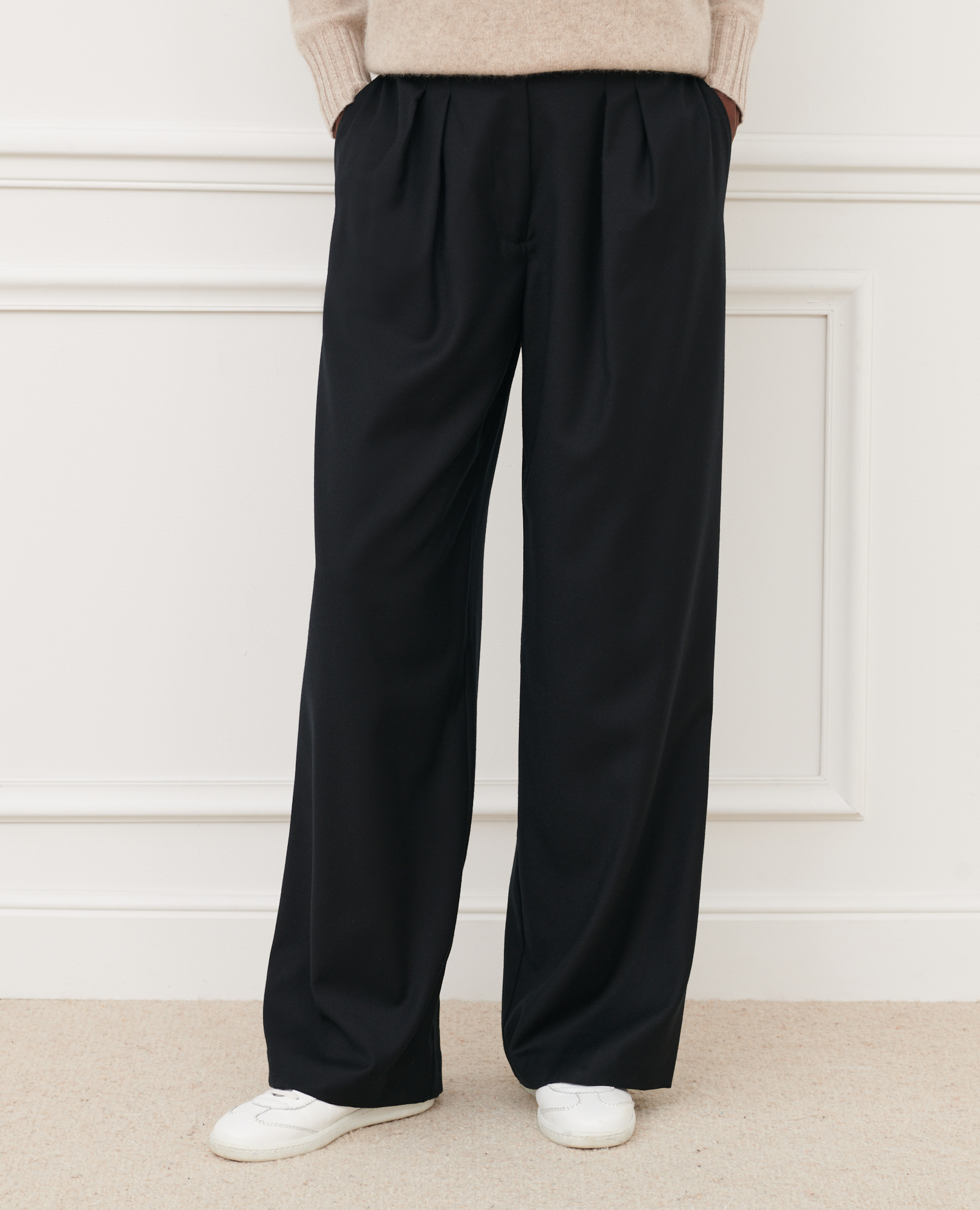 YVONNE - Wide cashmere wool trousers black beauty - Comptoir